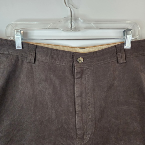 Tommy Bahama Shorts Mens Size 40 Brown‎ Flat Front Golf Casual Preppy Super Soft - Picture 2 of 10
